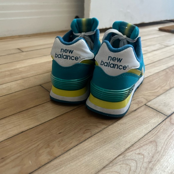 New Balance Sneakers - Picture 4 of 4